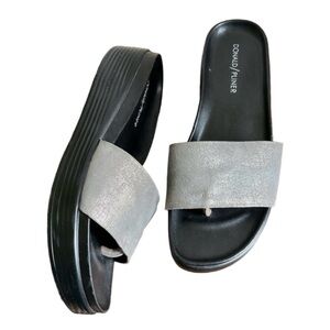Donald Pliner Fiji Slides Size 9.5 (Silver/Gray)
